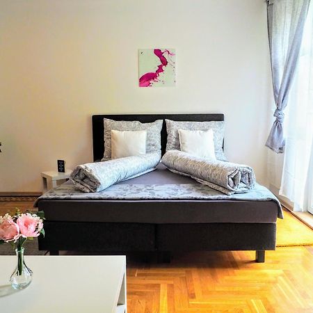 City Villa Schoenbrunn Apartments - Contactless 24H Check-In Βιέννη Εξωτερικό φωτογραφία